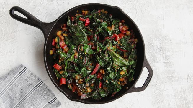 Image https://www.naturalgrocers.com/sites/default/files/styles/search_card/public/media_images/13446_Braised_Spiced_Greens_01_Web_Recipe_Feature_1024x587.jpg?itok=CP5CLWF2