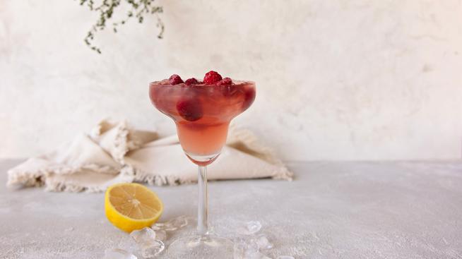 Image https://www.naturalgrocers.com/sites/default/files/styles/search_card/public/media_images/18142_Sparkling_Hibiscus_Raspberry_Drink_Web_Recipe_Feature_1024x587.jpg?itok=4HVc27lS