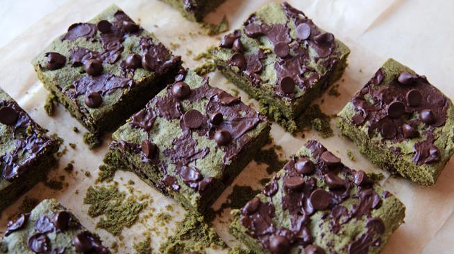 Image https://www.naturalgrocers.com/sites/default/files/styles/search_card/public/media_images/18641_Matcha_Blondies_Web_Recipe_Feature_1024x587.jpg?itok=S7hrbqTH